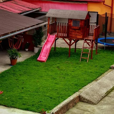 Ubytování v soukromí Casa Florilor